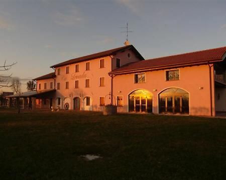 Relais Ca Levada Pensionat Ceggia Exteriör bild